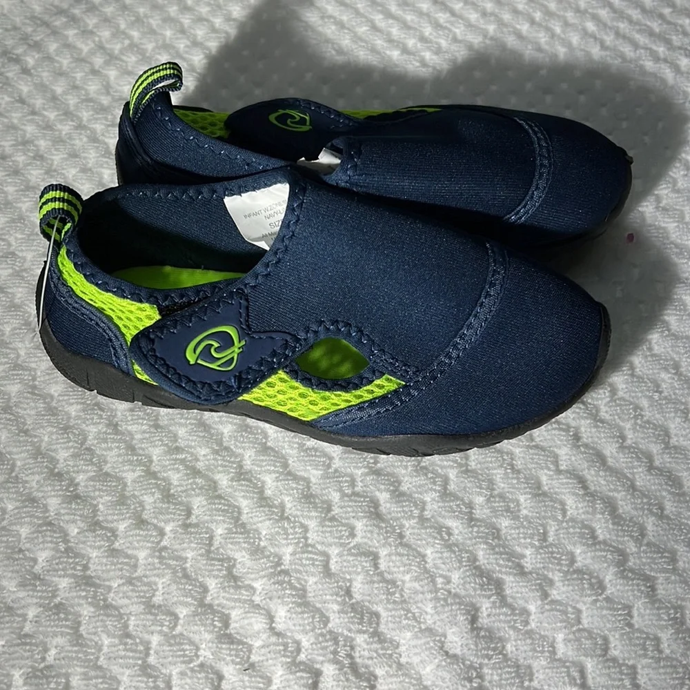 Shoes- Boys - New - Surfer Navy Lime